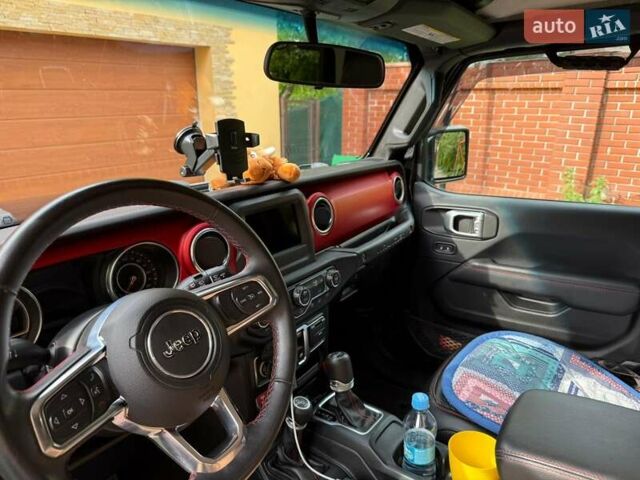 Черный Джип Вранглер, объемом двигателя 2 л и пробегом 37 тыс. км за 57777 $, фото 2 на Automoto.ua