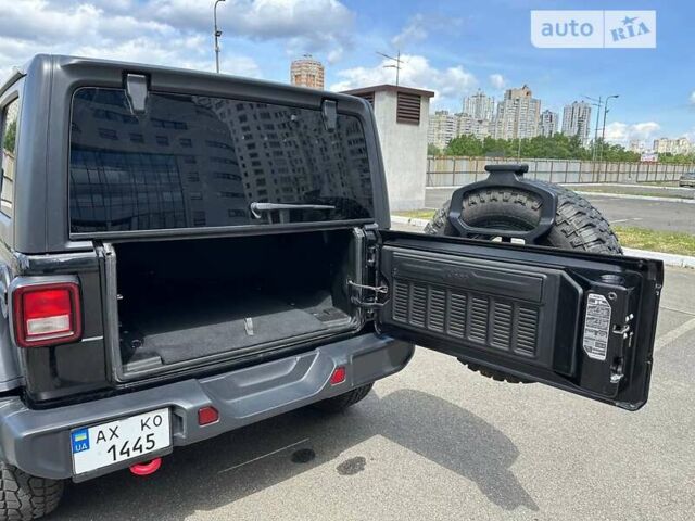 Чорний Джип Wrangler, об'ємом двигуна 2 л та пробігом 44 тис. км за 47500 $, фото 24 на Automoto.ua