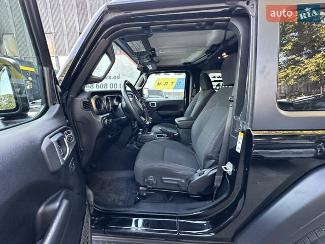 Джип Вранглер 2019 в Одессе на Automoto.ua Черный Джип Вранглер, объемом двигателя 3.6 л и пробегом 84 тыс. км за 29000 $, фото 9 на Automoto.ua