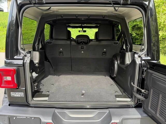 Черный Джип Вранглер, объемом двигателя 3.6 л и пробегом 34 тыс. км за 9800 $, фото 13 на Automoto.ua