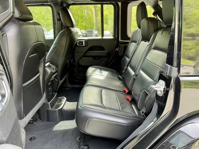 Чорний Джип Wrangler, об'ємом двигуна 2 л та пробігом 50 тис. км за 8900 $, фото 12 на Automoto.ua