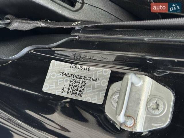Чорний Джип Wrangler, об'ємом двигуна 2 л та пробігом 99 тис. км за 39900 $, фото 25 на Automoto.ua