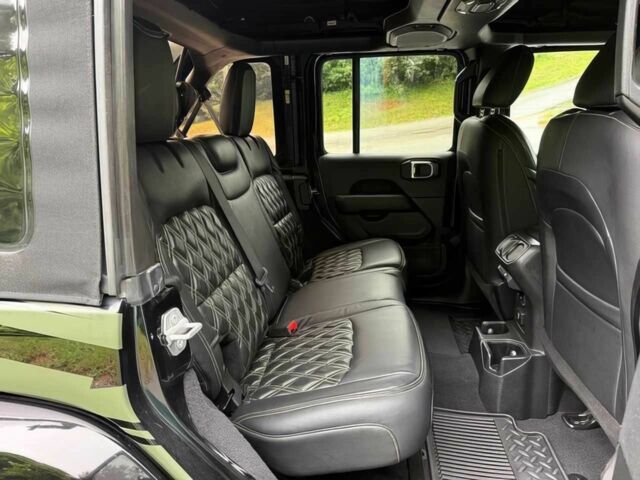 Черный Джип Вранглер, объемом двигателя 2 л и пробегом 43 тыс. км за 9000 $, фото 10 на Automoto.ua