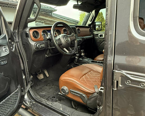 Чорний Джип Wrangler, об'ємом двигуна 3.6 л та пробігом 30 тис. км за 45000 $, фото 9 на Automoto.ua