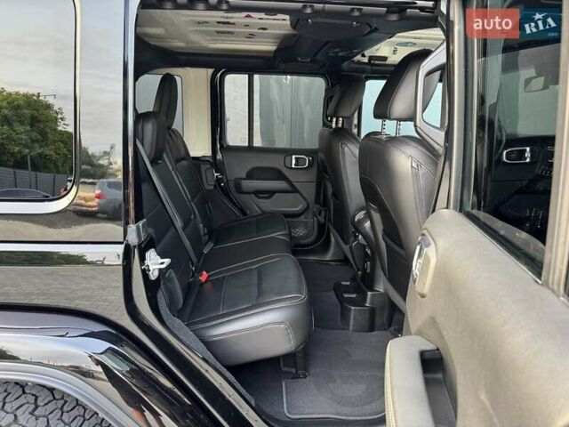 Чорний Джип Wrangler, об'ємом двигуна 2 л та пробігом 99 тис. км за 39900 $, фото 31 на Automoto.ua