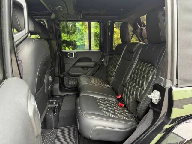 Черный Джип Вранглер, объемом двигателя 2 л и пробегом 43 тыс. км за 9000 $, фото 11 на Automoto.ua