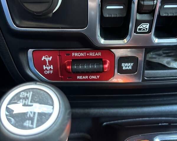 Черный Джип Вранглер, объемом двигателя 3.6 л и пробегом 74 тыс. км за 39900 $, фото 11 на Automoto.ua