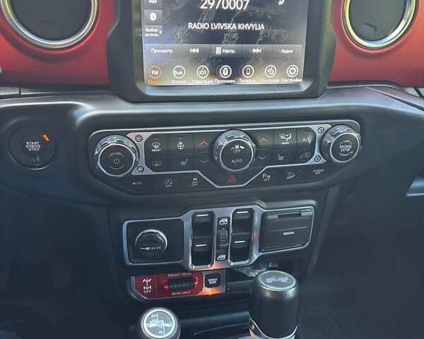 Черный Джип Вранглер, объемом двигателя 3.6 л и пробегом 74 тыс. км за 39900 $, фото 10 на Automoto.ua