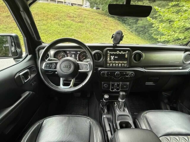Черный Джип Вранглер, объемом двигателя 2 л и пробегом 43 тыс. км за 9000 $, фото 9 на Automoto.ua
