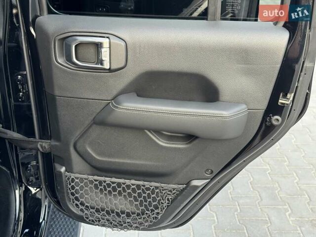 Чорний Джип Wrangler, об'ємом двигуна 2 л та пробігом 99 тис. км за 39900 $, фото 30 на Automoto.ua