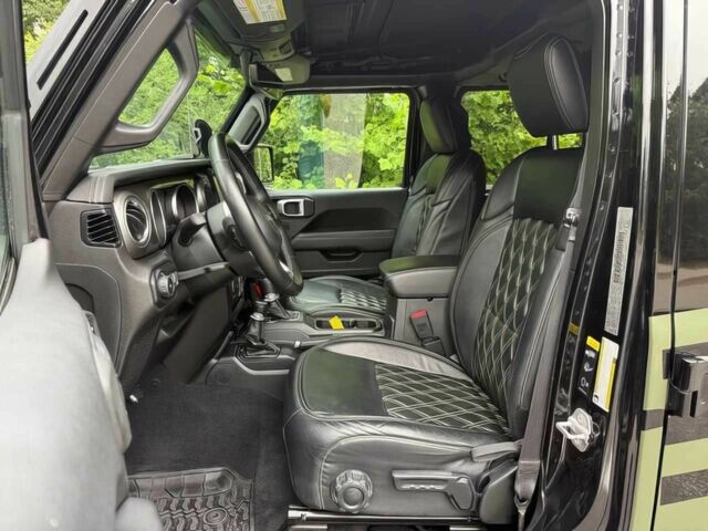 Черный Джип Вранглер, объемом двигателя 2 л и пробегом 43 тыс. км за 9000 $, фото 8 на Automoto.ua