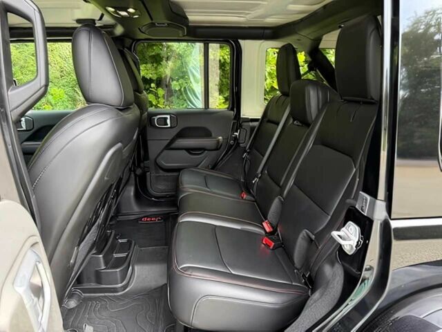 Черный Джип Вранглер, объемом двигателя 3.6 л и пробегом 34 тыс. км за 9800 $, фото 11 на Automoto.ua