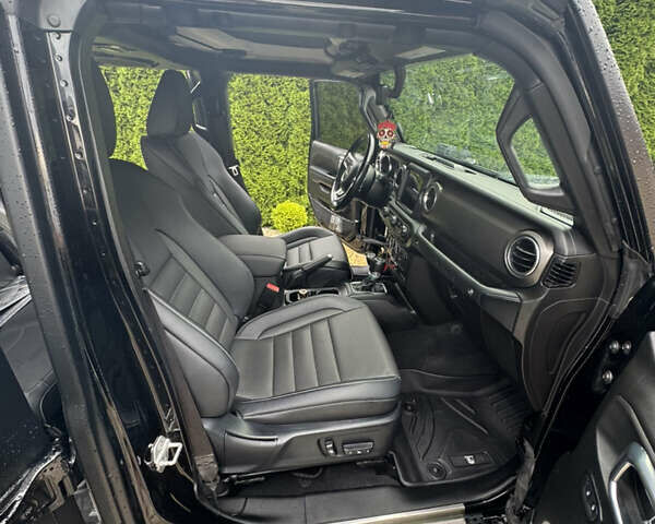 Чорний Джип Wrangler, об'ємом двигуна 2 л та пробігом 48 тис. км за 59999 $, фото 24 на Automoto.ua
