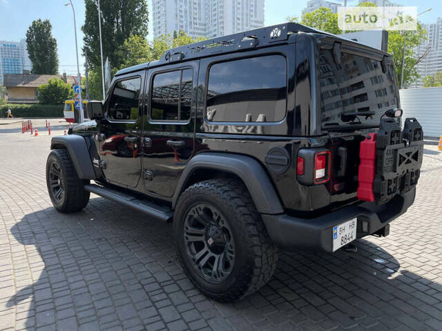 Чорний Джип Wrangler, об'ємом двигуна 0 л та пробігом 12 тис. км за 52500 $, фото 6 на Automoto.ua