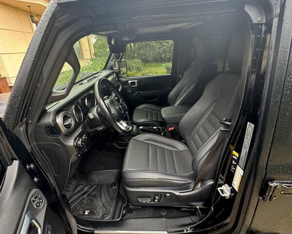 Чорний Джип Wrangler, об'ємом двигуна 2 л та пробігом 48 тис. км за 59999 $, фото 18 на Automoto.ua