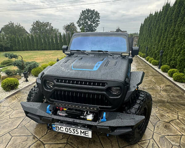 Чорний Джип Wrangler, об'ємом двигуна 2 л та пробігом 48 тис. км за 59999 $, фото 2 на Automoto.ua