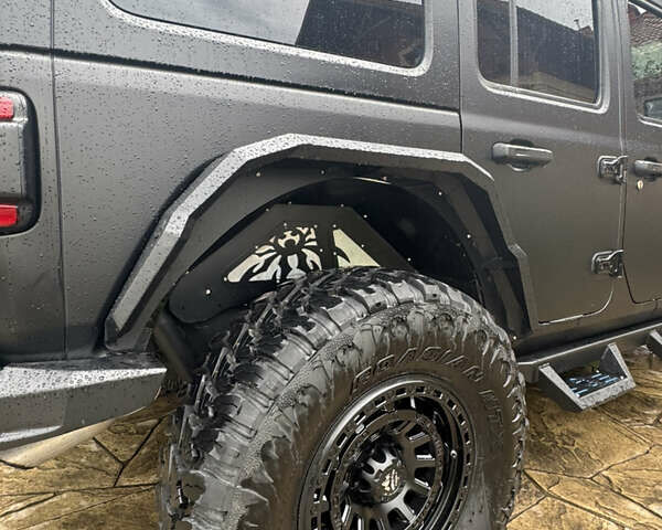Чорний Джип Wrangler, об'ємом двигуна 2 л та пробігом 48 тис. км за 59999 $, фото 12 на Automoto.ua
