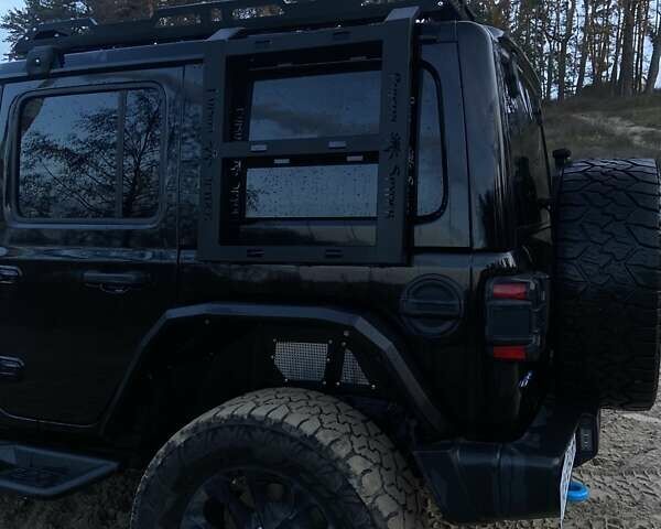 Черный Джип Вранглер, объемом двигателя 2 л и пробегом 67 тыс. км за 48900 $, фото 5 на Automoto.ua