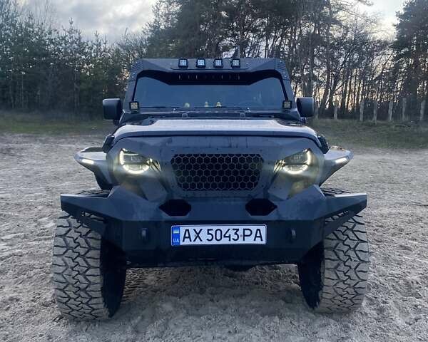 Черный Джип Вранглер, объемом двигателя 2 л и пробегом 67 тыс. км за 48900 $, фото 10 на Automoto.ua