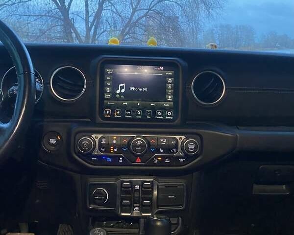 Черный Джип Вранглер, объемом двигателя 2 л и пробегом 67 тыс. км за 48900 $, фото 19 на Automoto.ua