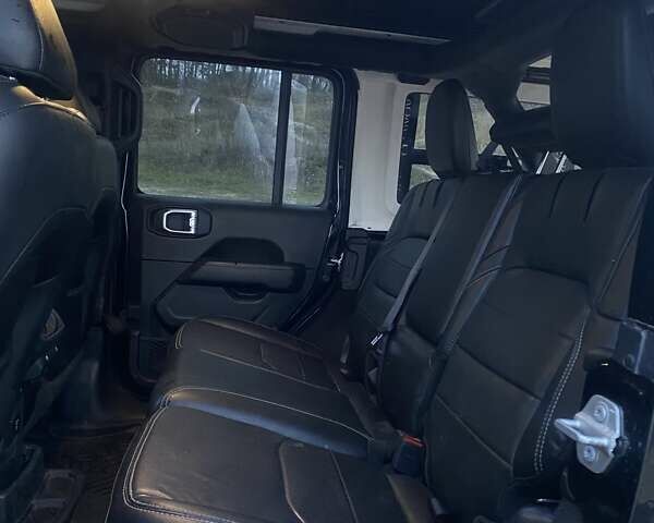 Черный Джип Вранглер, объемом двигателя 2 л и пробегом 67 тыс. км за 48900 $, фото 18 на Automoto.ua