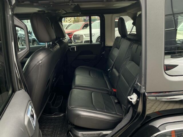 Чорний Джип Wrangler, об'ємом двигуна 2 л та пробігом 7 тис. км за 45000 $, фото 22 на Automoto.ua