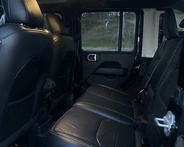 Черный Джип Вранглер, объемом двигателя 2 л и пробегом 67 тыс. км за 48900 $, фото 17 на Automoto.ua