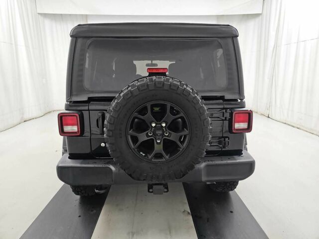 Чорний Джип Wrangler, об'ємом двигуна 3.6 л та пробігом 15 тис. км за 31000 $, фото 4 на Automoto.ua