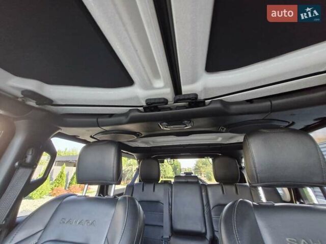 Чорний Джип Wrangler, об'ємом двигуна 2 л та пробігом 18 тис. км за 46500 $, фото 23 на Automoto.ua