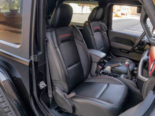 Черный Джип Вранглер, объемом двигателя 3.6 л и пробегом 12 тыс. км за 22460 $, фото 9 на Automoto.ua