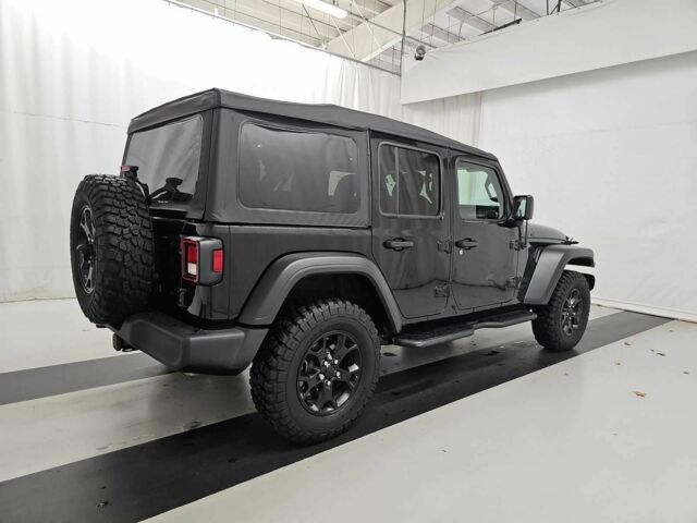 Чорний Джип Wrangler, об'ємом двигуна 3.6 л та пробігом 15 тис. км за 31000 $, фото 8 на Automoto.ua
