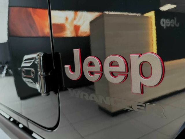 Черный Джип Вранглер, объемом двигателя 2 л и пробегом 1 тыс. км за 66132 $, фото 10 на Automoto.ua