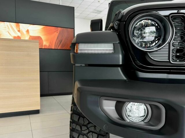 Черный Джип Вранглер, объемом двигателя 2 л и пробегом 1 тыс. км за 66132 $, фото 6 на Automoto.ua