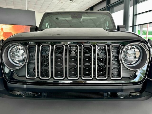 Черный Джип Вранглер, объемом двигателя 2 л и пробегом 1 тыс. км за 66132 $, фото 2 на Automoto.ua