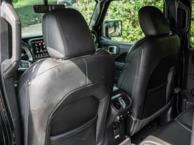 Чорний Джип Wrangler, об'ємом двигуна 2 л та пробігом 22 тис. км за 18700 $, фото 13 на Automoto.ua