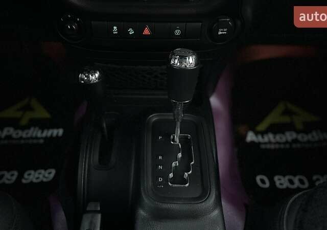 Фиолетовый Джип Вранглер, объемом двигателя 3.6 л и пробегом 70 тыс. км за 39500 $, фото 29 на Automoto.ua