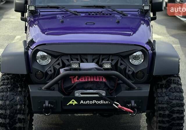 Фиолетовый Джип Вранглер, объемом двигателя 3.6 л и пробегом 70 тыс. км за 39500 $, фото 49 на Automoto.ua