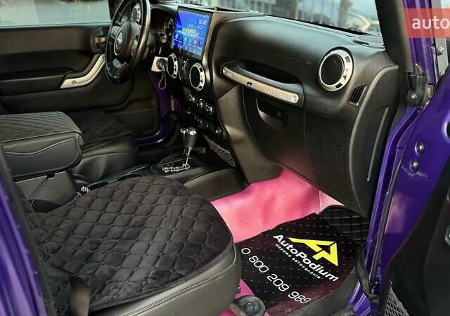 Фиолетовый Джип Вранглер, объемом двигателя 3.6 л и пробегом 70 тыс. км за 39500 $, фото 23 на Automoto.ua