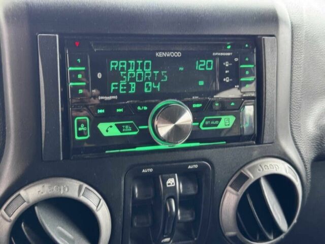 Коричневый Джип Вранглер, объемом двигателя 3.6 л и пробегом 72 тыс. км за 8900 $, фото 11 на Automoto.ua