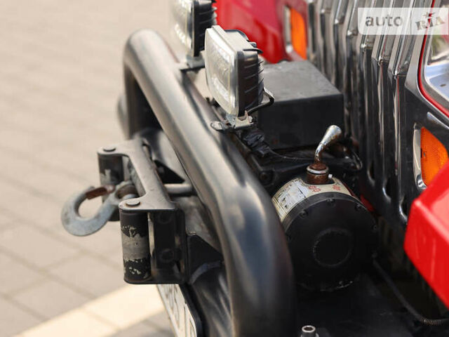 Красный Джип Вранглер, объемом двигателя 4.2 л и пробегом 160 тыс. км за 15500 $, фото 13 на Automoto.ua