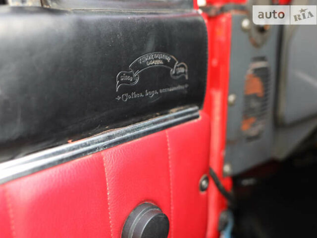 Красный Джип Вранглер, объемом двигателя 4.2 л и пробегом 160 тыс. км за 15500 $, фото 19 на Automoto.ua