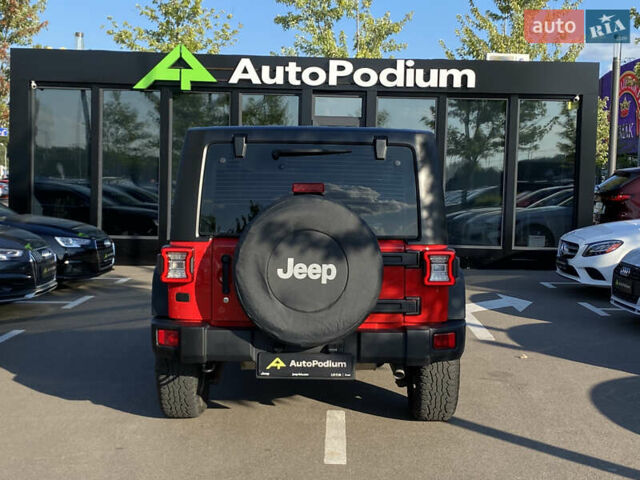 Червоний Джип Wrangler, об'ємом двигуна 2.8 л та пробігом 103 тис. км за 35200 $, фото 4 на Automoto.ua