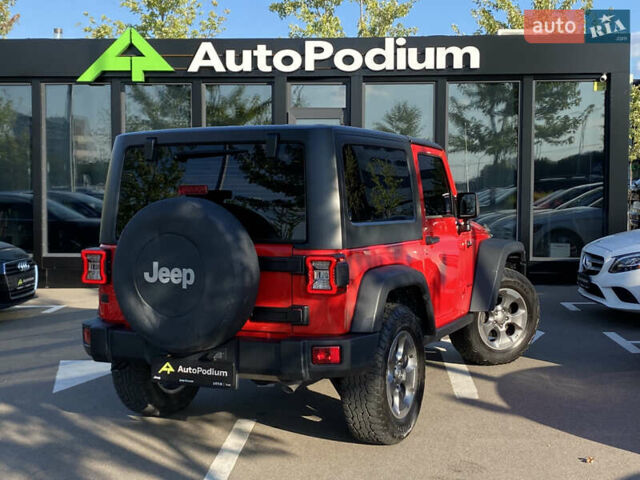 Червоний Джип Wrangler, об'ємом двигуна 2.8 л та пробігом 103 тис. км за 35200 $, фото 3 на Automoto.ua