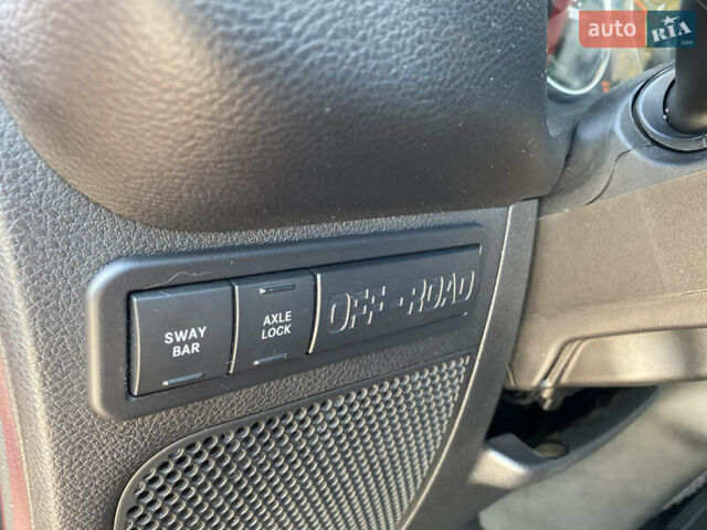 Червоний Джип Wrangler, об'ємом двигуна 2.8 л та пробігом 103 тис. км за 35200 $, фото 7 на Automoto.ua