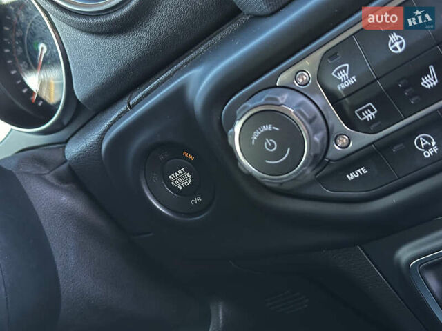 Джип Вранглер 2019 в Киеве на Automoto.ua Красный Джип Вранглер, объемом двигателя 2 л и пробегом 53 тыс. км за 36500 $, фото 79 на Automoto.ua