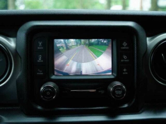 Красный Джип Вранглер, объемом двигателя 2 л и пробегом 57 тыс. км за 11000 $, фото 8 на Automoto.ua