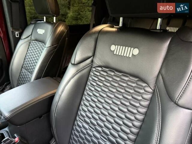 Червоний Джип Wrangler, об'ємом двигуна 3.6 л та пробігом 38 тис. км за 48900 $, фото 31 на Automoto.ua