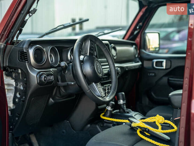 Червоний Джип Wrangler, об'ємом двигуна 3.6 л та пробігом 62 тис. км за 35800 $, фото 21 на Automoto.ua