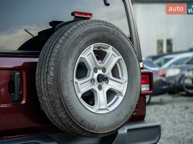 Червоний Джип Wrangler, об'ємом двигуна 3.6 л та пробігом 62 тис. км за 35800 $, фото 7 на Automoto.ua