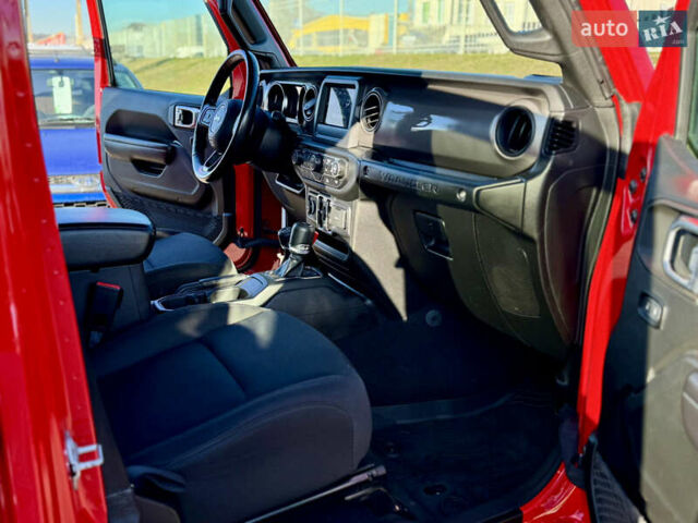 Красный Джип Вранглер, объемом двигателя 2 л и пробегом 72 тыс. км за 36000 $, фото 23 на Automoto.ua